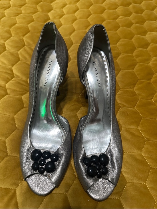 Gianni Bini Shoes - Gianni Bini Metallic Silver Peep-Toe Heels with Black Bead Accents